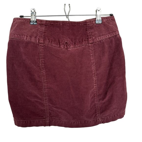 Gap Women's Burgundy 100% Cotton Corduroy Button Up Mini Skirt, Size 6, EUC - Picture 2 of 5